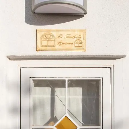 Le Finestrelle Apartment *