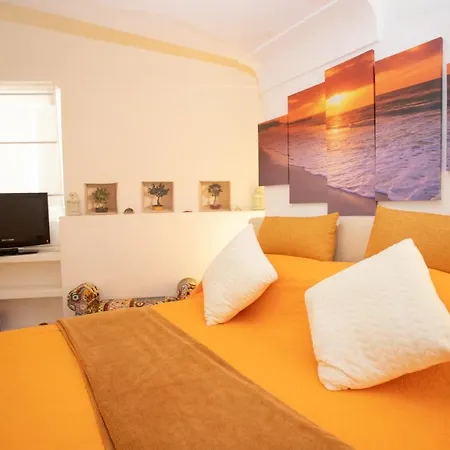 Le Finestrelle Apartment *